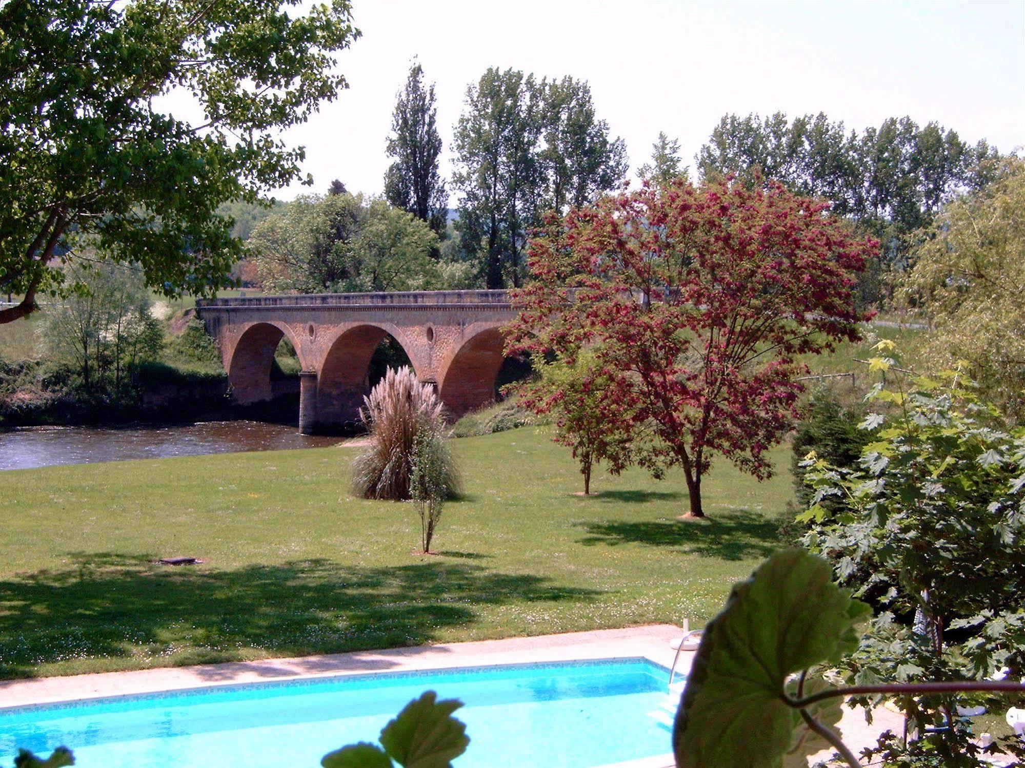 Hotel Du Parc Thonac Zewnętrze zdjęcie